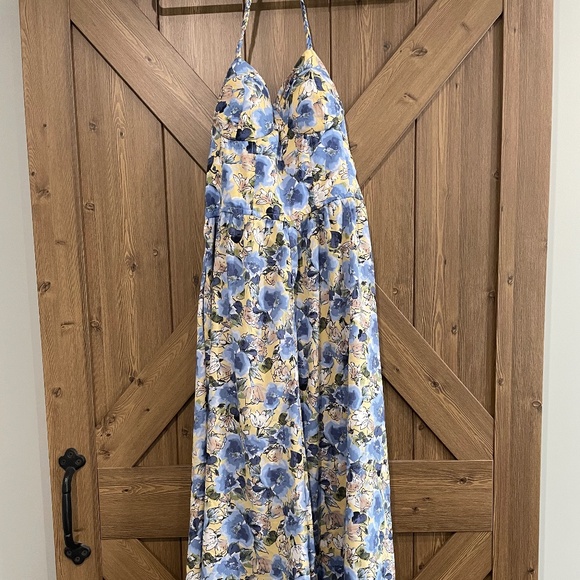 Jumpsuit - Picture 1 of 1